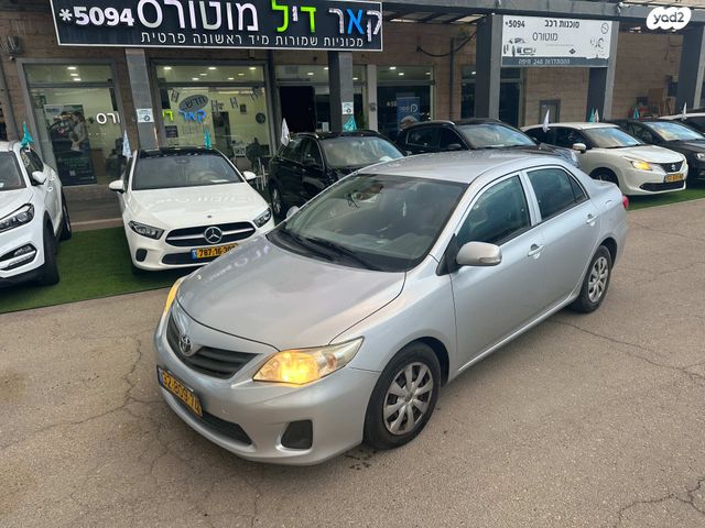 מודעת רכב טויוטה קורולה