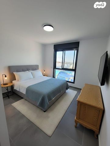 יצחק שמיר 12