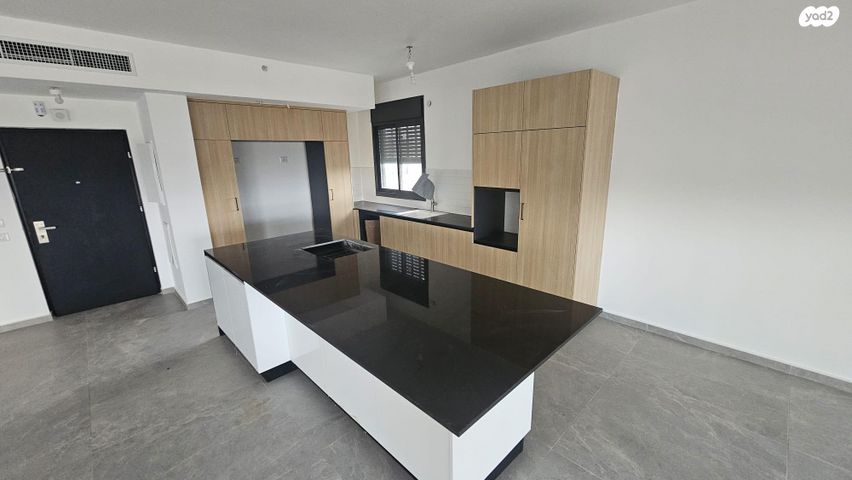 אהוד מנור 32