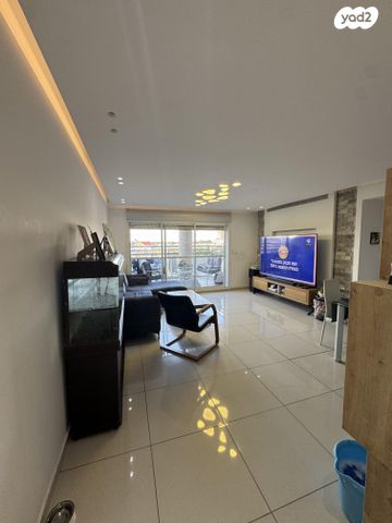 שדרות בן גוריון 19