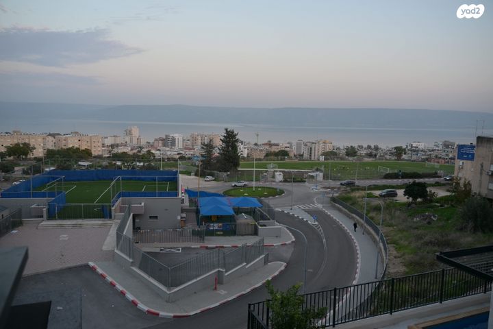 אסתר המלכה 2