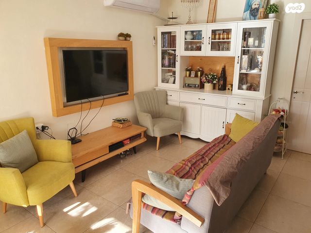 הרב ניסנבוים 12