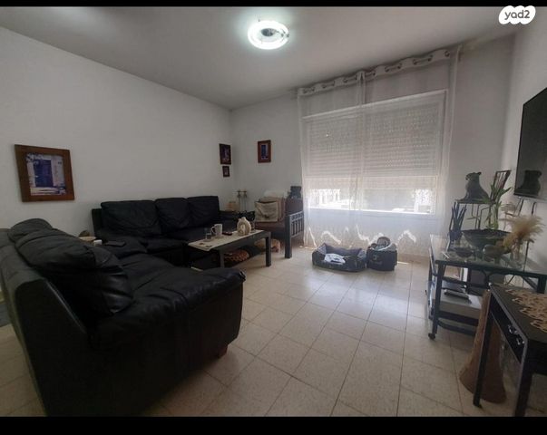 אהרון לובלין 26