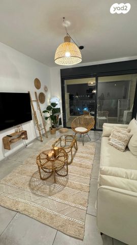 אהובה עוזרי 1