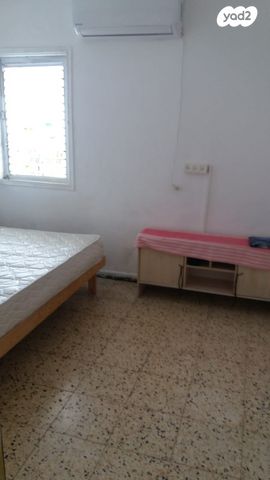 ברל כצנלסון 23