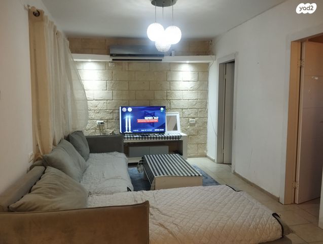 מעלה חוני המעגל 33