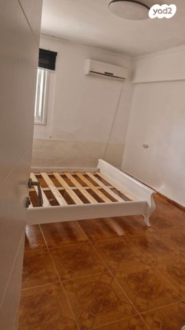 הנרייטה סולד 10