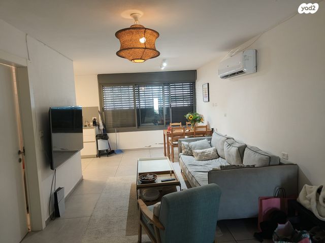 יוסף אהרונוביץ' 22