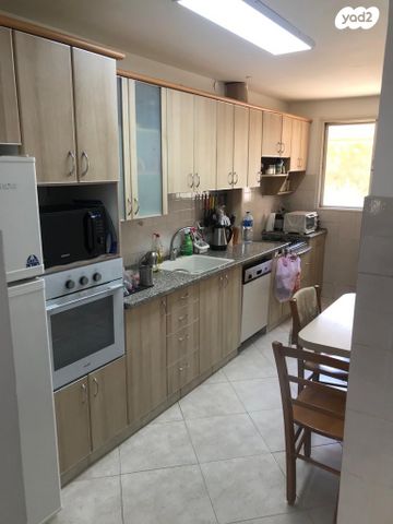 רחבת הפלמ"ח 1017