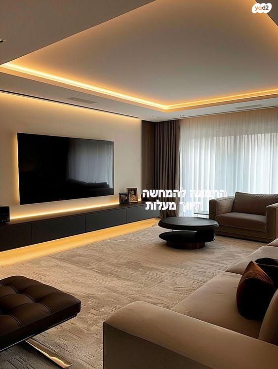 דניאל סמבורסקי 