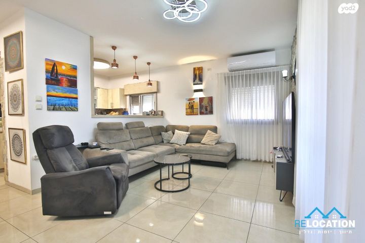 שדרות וייצמן 64