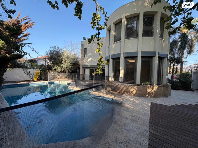 הרצליה פיתוח