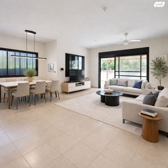 בית פרטי/ קוטג', שכונה 14, תל מונד