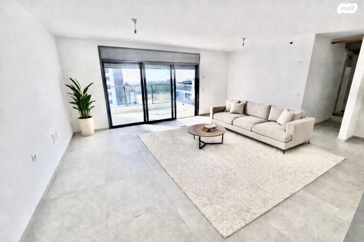 דירה, אבן גבירול, רחובות