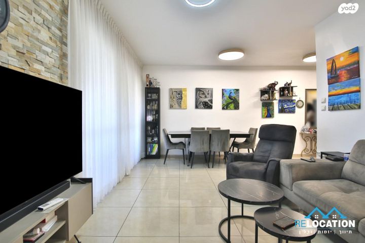 שדרות וייצמן 64