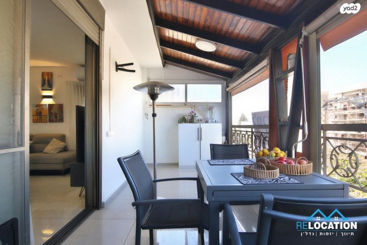 שדרות וייצמן 64