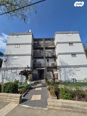 שדרות ורבורג 13