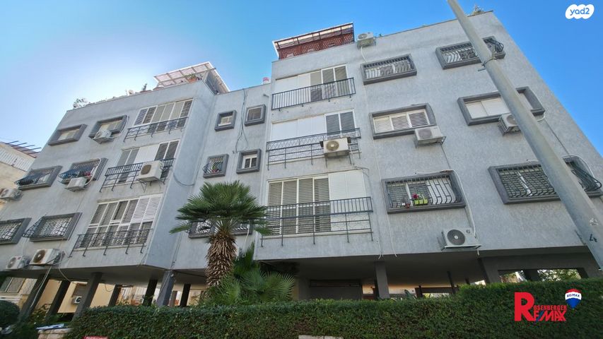 גולדשטיין 9