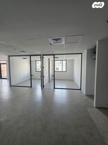 משרדים, נס ציונה