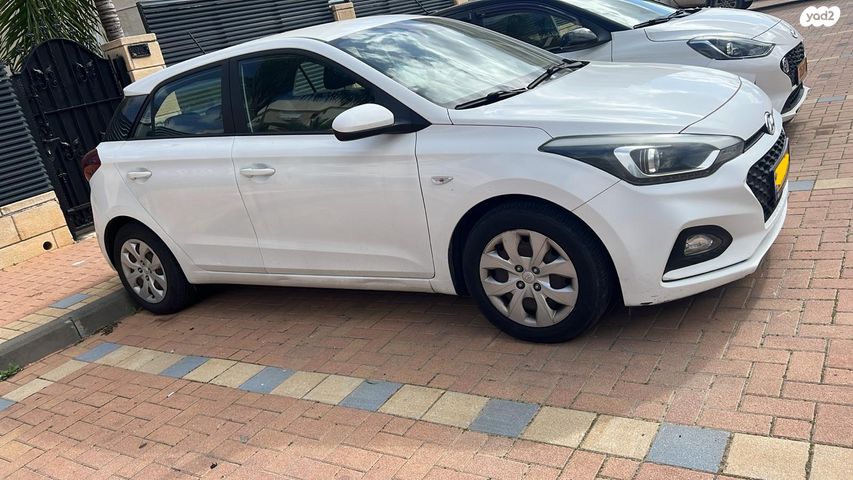 מודעת רכב יונדאי i20