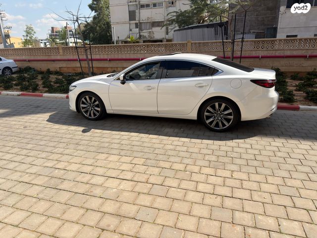 מודעת רכב מאזדה 6