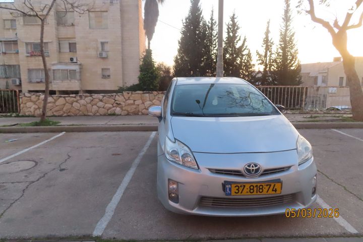 מודעת רכב טויוטה פריוס
