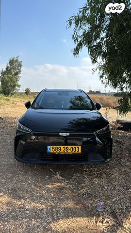 מודעת רכב ג׳ילי Geometry C