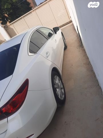 מודעת רכב מאזדה 6