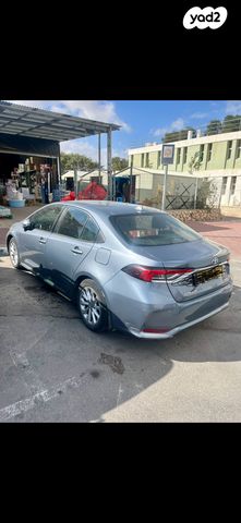 מודעת רכב טויוטה קורולה