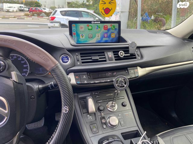 מודעת רכב לקסוס CT