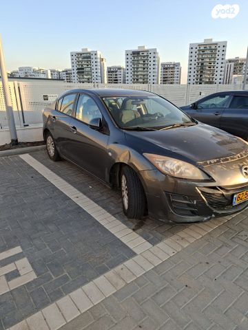 מודעת רכב מאזדה 3