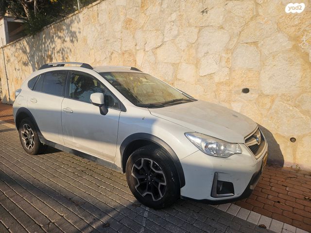 מודעת רכב סובארו XV