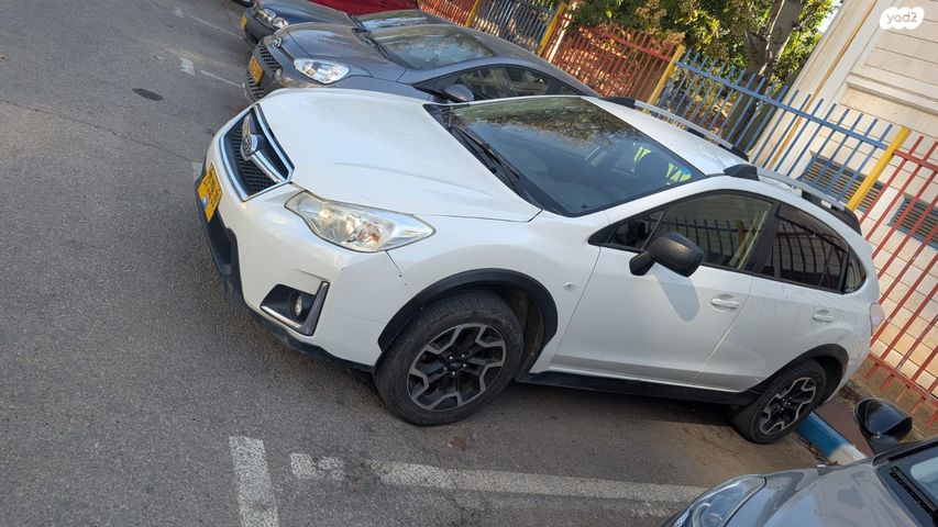 מודעת רכב סובארו XV