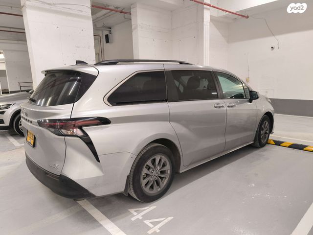 מודעת רכב טויוטה סיינה