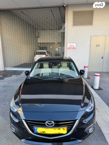 מודעת רכב מאזדה 3