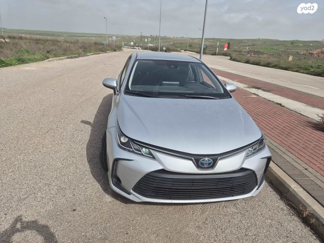 מודעת רכב טויוטה קורולה