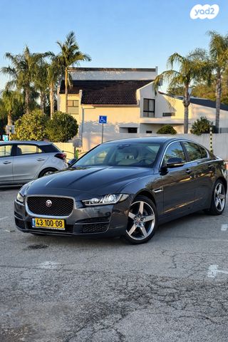 מודעת רכב יגואר XE