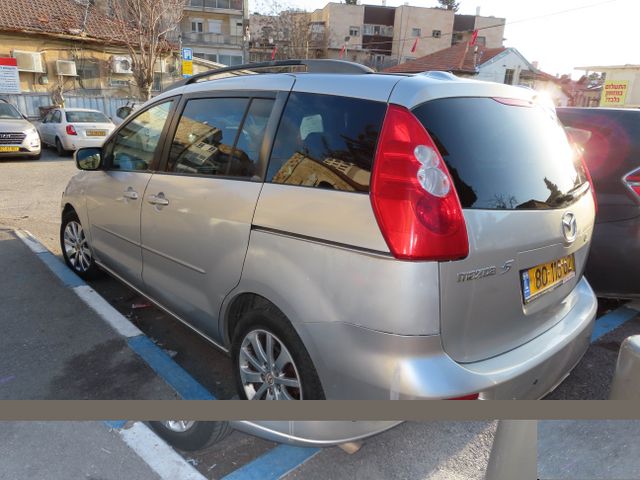 מודעת רכב מאזדה 5