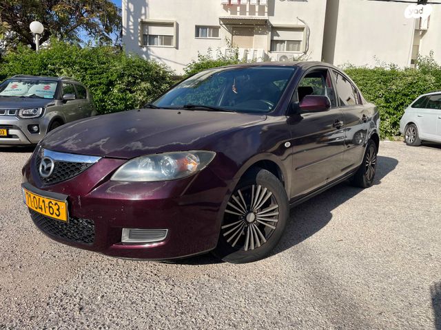 מודעת רכב מאזדה 3