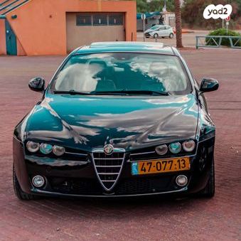 מודעת רכב אלפא רומיאו 159