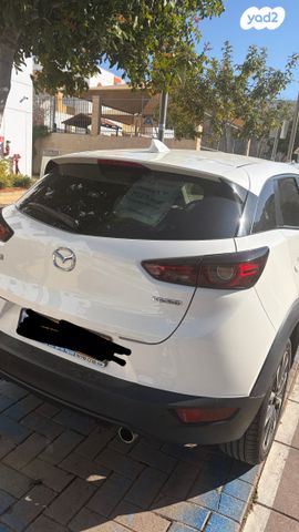 מודעת רכב מאזדה CX-3