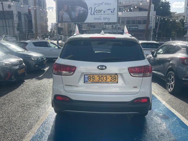 מודעת רכב קיה סורנטו