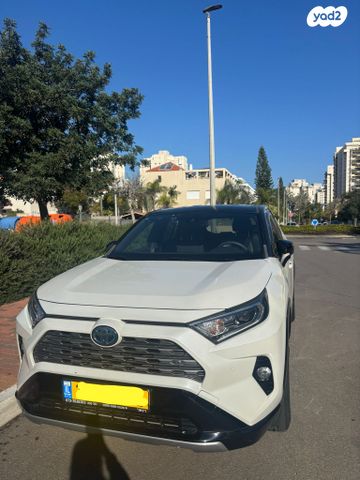 מודעת רכב טויוטה RAV4
