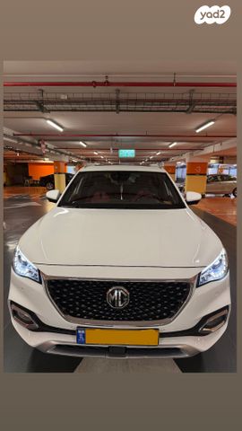 מודעת רכב אם ג'י EHS PHEV