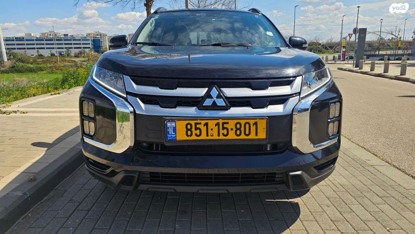 מודעת רכב מיצובישי ASX