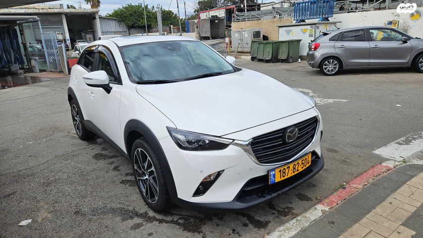 מודעת רכב מאזדה CX-3
