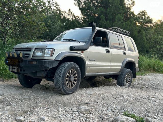 מודעת רכב איסוזו טרופר