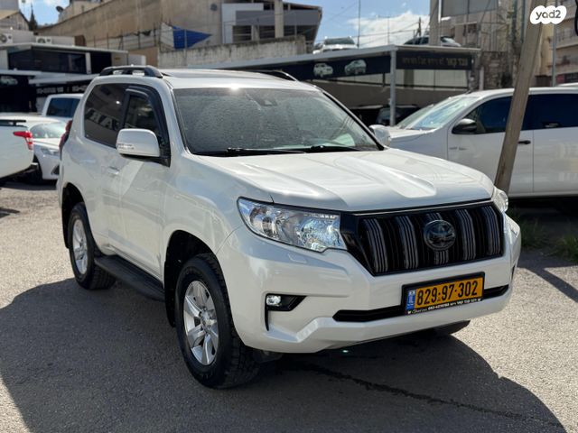 מודעת רכב טויוטה לנד קרוזר