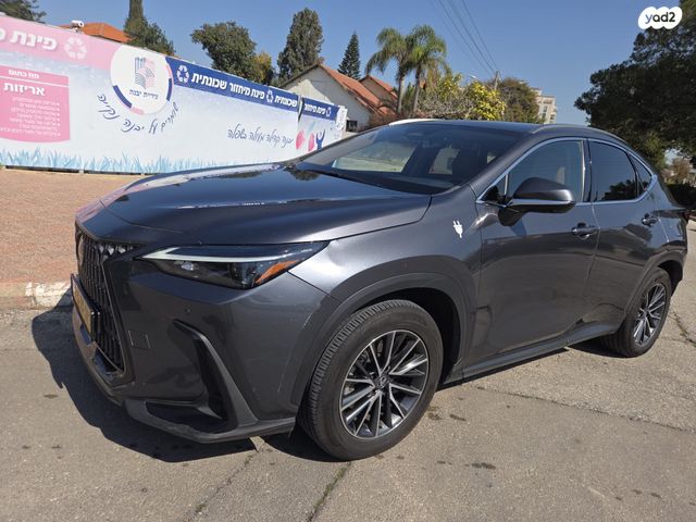 מודעת רכב לקסוס NX