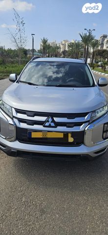 מודעת רכב מיצובישי ASX